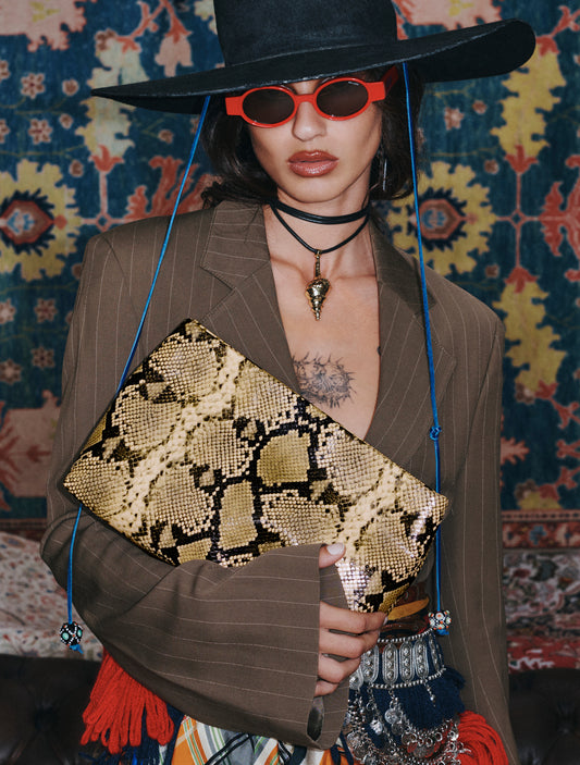 Pammy Clutch - Taupe