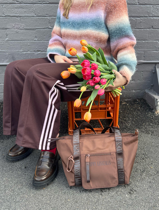 Skutty Flap Small Tote - Choc